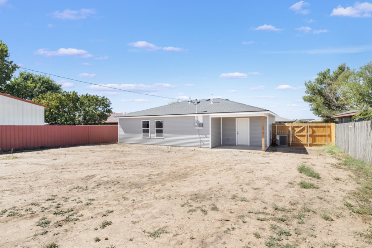 801 Sagebrush Rd, Dalhart, Texas 79022, 3 Bedrooms Bedrooms, ,2 BathroomsBathrooms,Single Family Home,Active Listings,Sagebrush Rd,1132