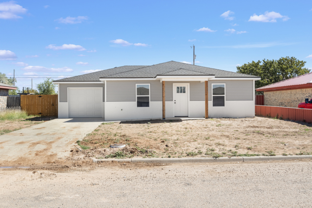 801 Sagebrush Rd, Dalhart, Texas 79022, 3 Bedrooms Bedrooms, ,2 BathroomsBathrooms,Single Family Home,Active Listings,Sagebrush Rd,1132